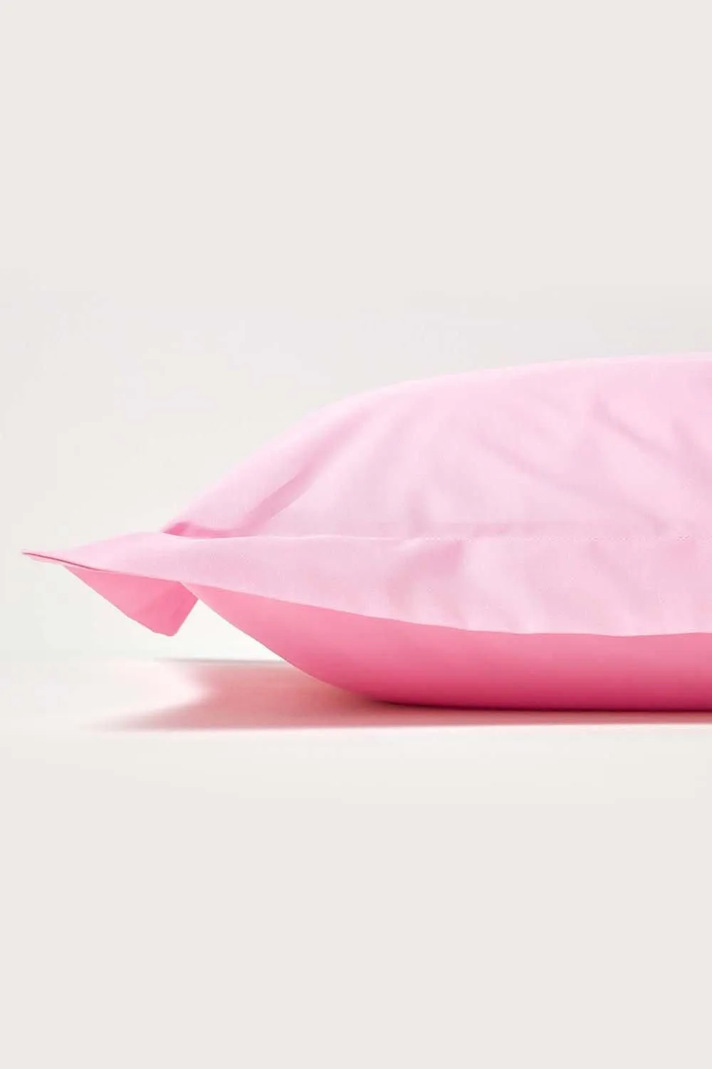 Homescapes Egyptian Cotton Oxford Pillowcase 200 TC, Standard Size in Pink 2