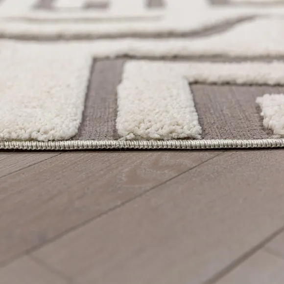 Madu Abstract Tasselled Rug 4