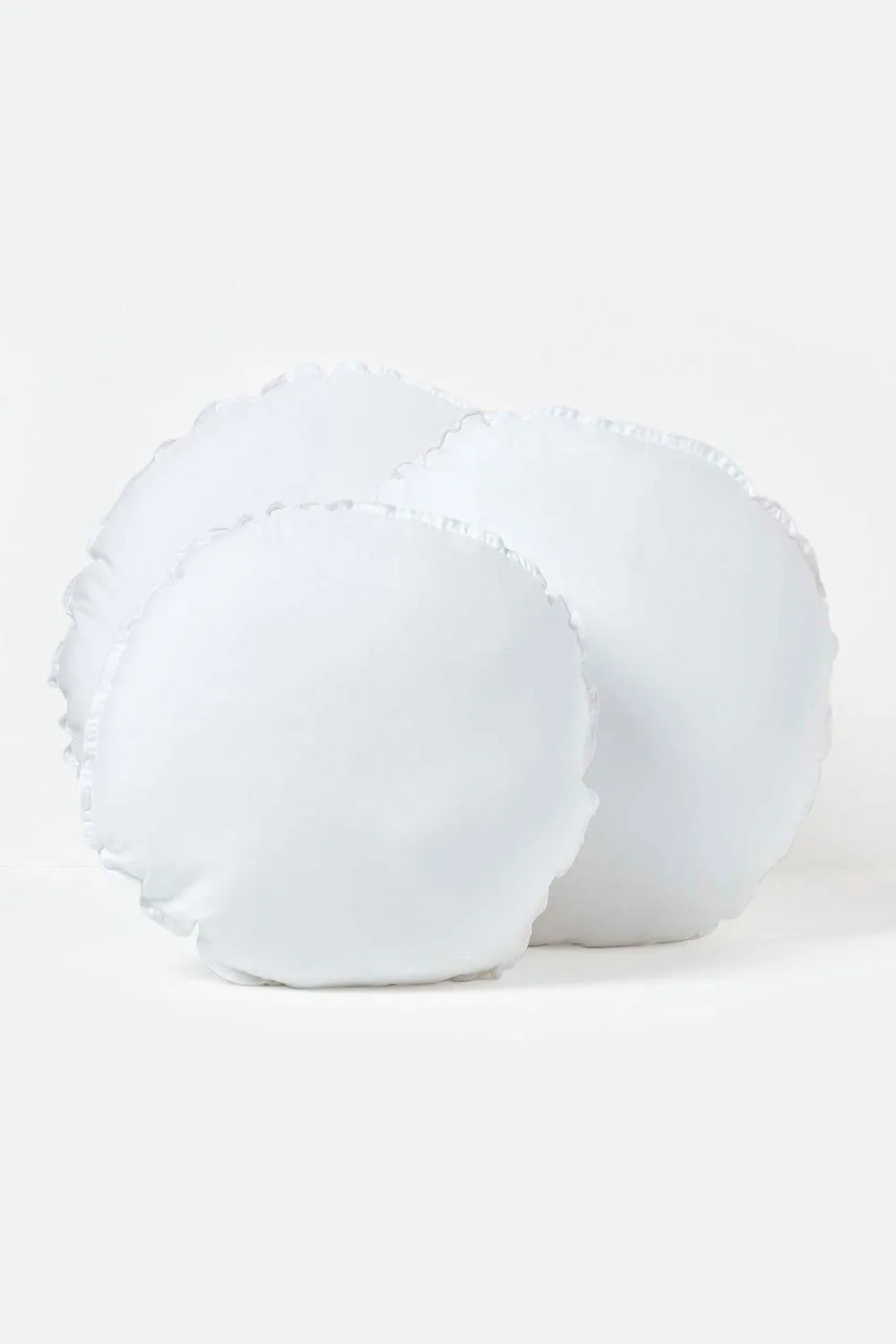 Homescapes Super Microfibre Round Shaped Cushion Pad - Cushion Filler & Inserts in White 6