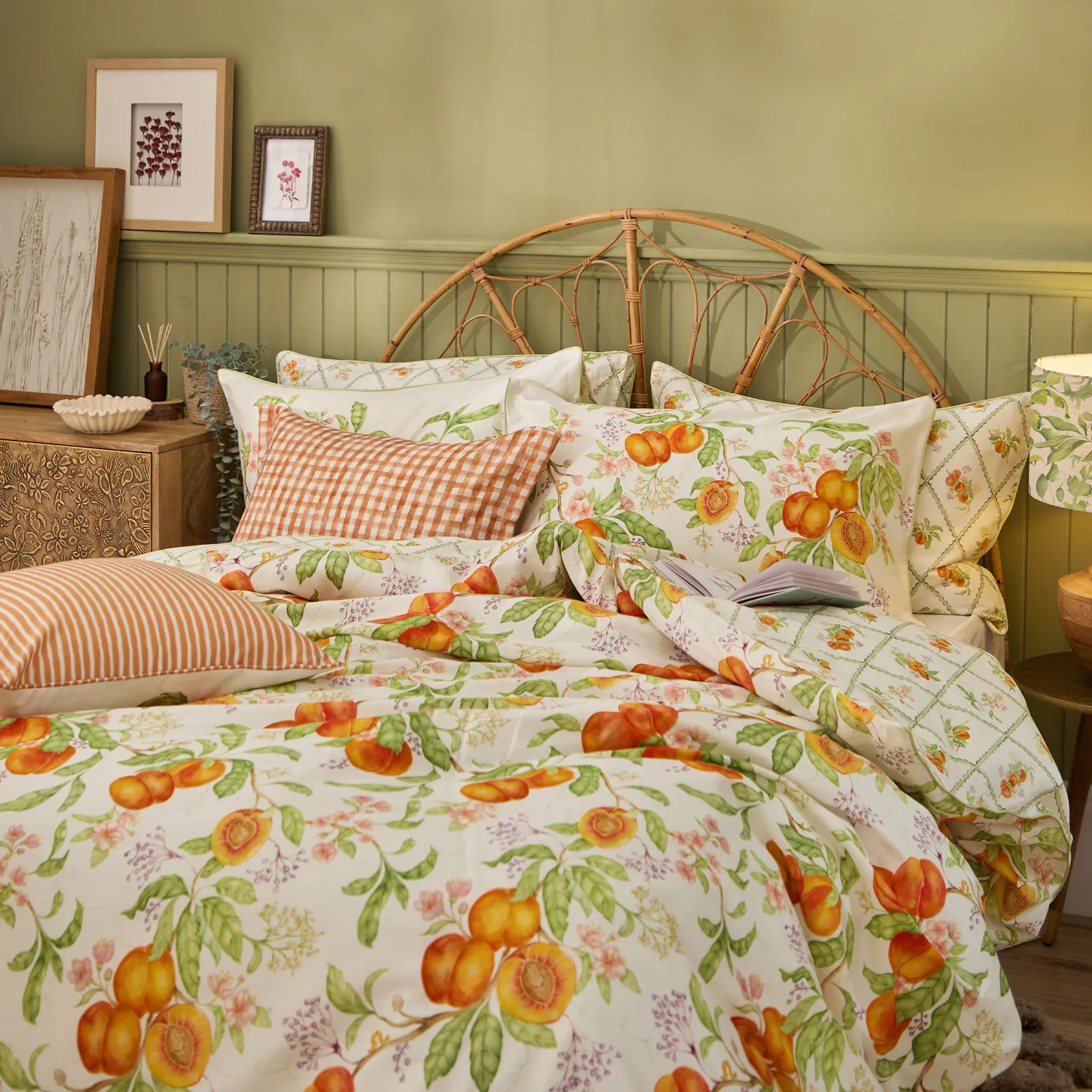 Voyage Maison Peach Harvest Printed 100% Cotton Duvet Cover Set in Orange 6