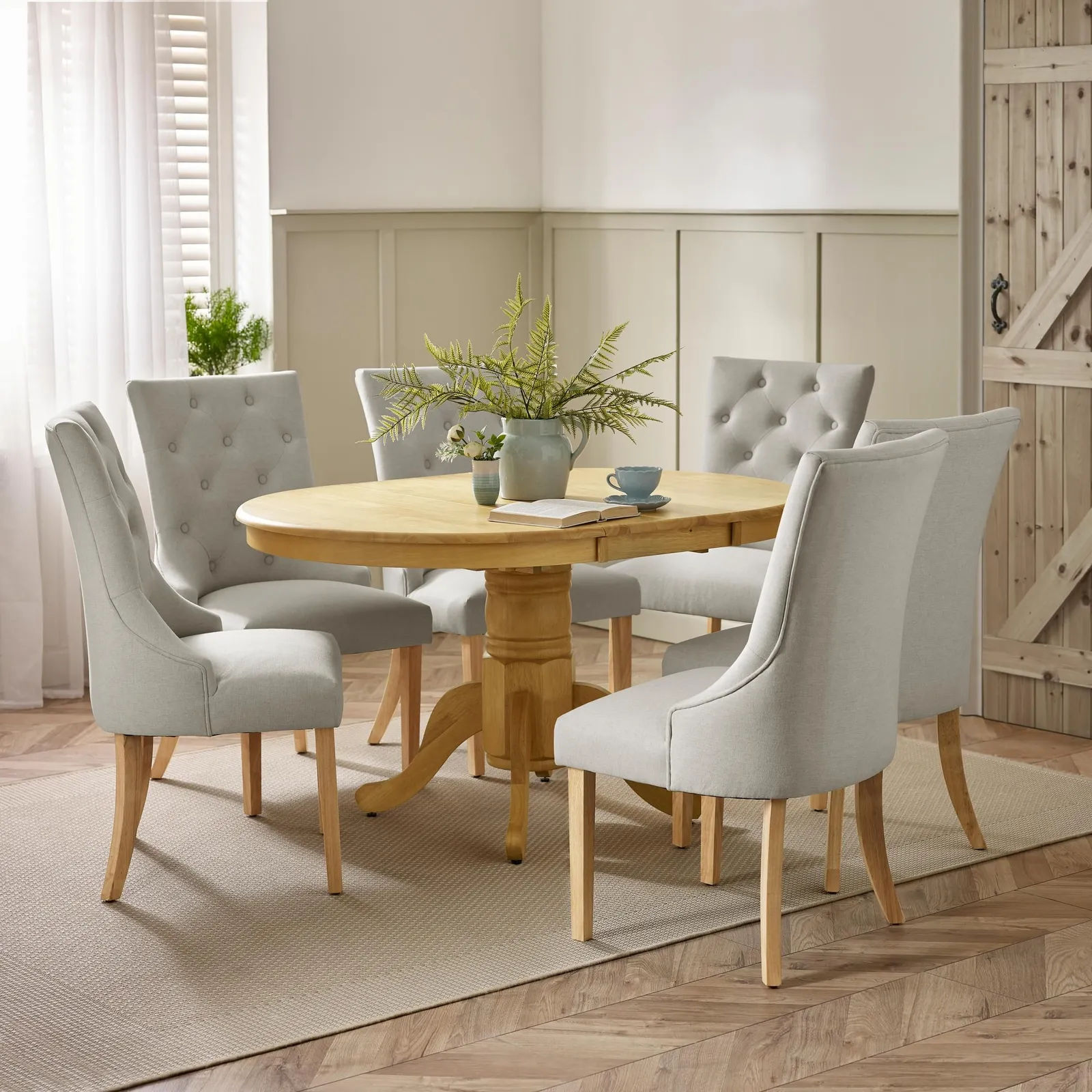 FurnitureboxUK Padstow Wooden Extending Dining Table & 6 Belgravia Chairs in Light Oak