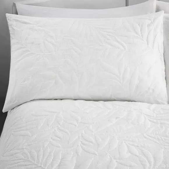 Luana 3D Floral Duvet Cover and Pillowcase Set 3