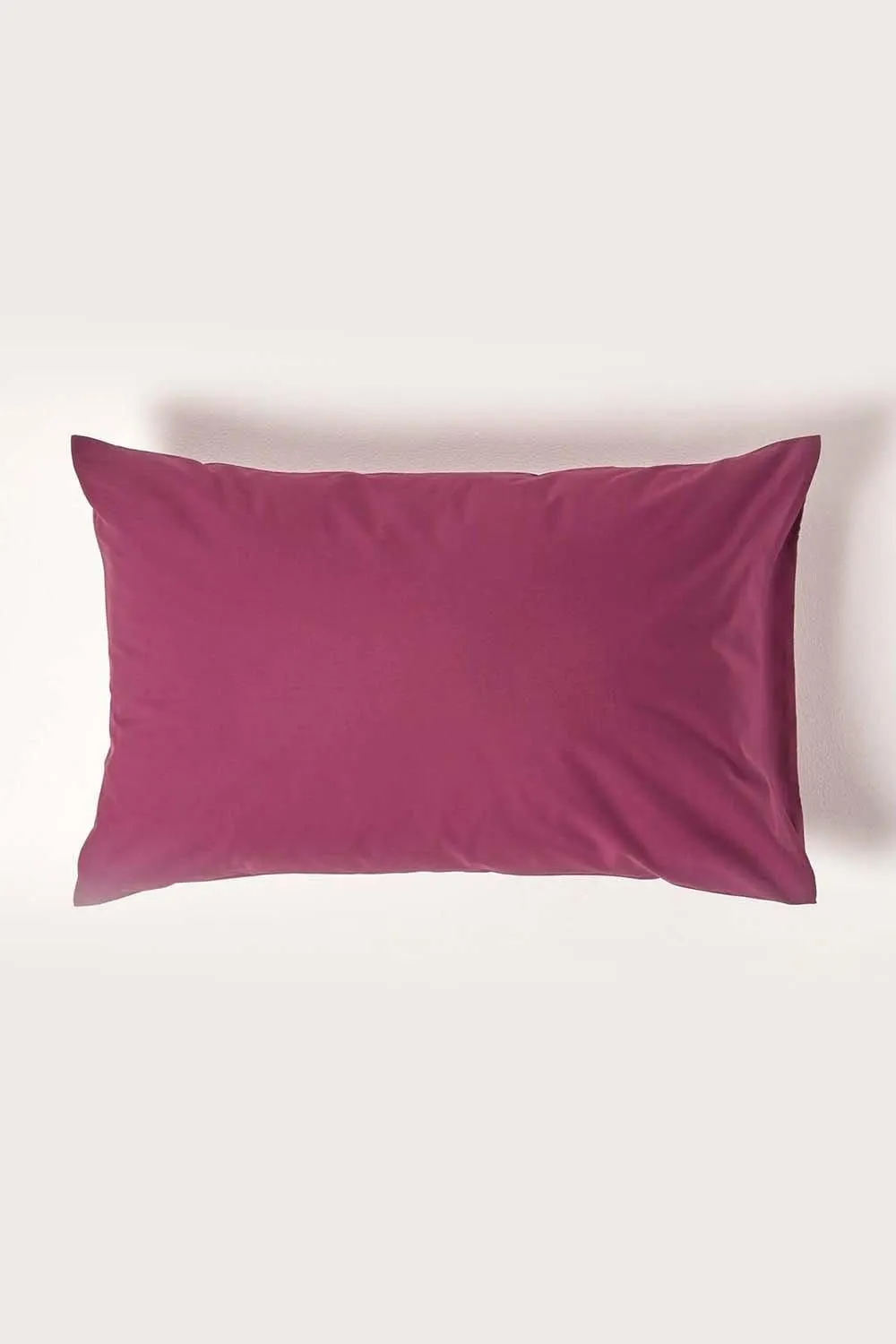 Homescapes Egyptian Cotton Housewife Pillowcase 200 TC, Standard Size in Plum 1