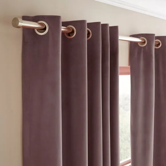 Luxe Velour Eyelet Curtains (Blackout Available) 1