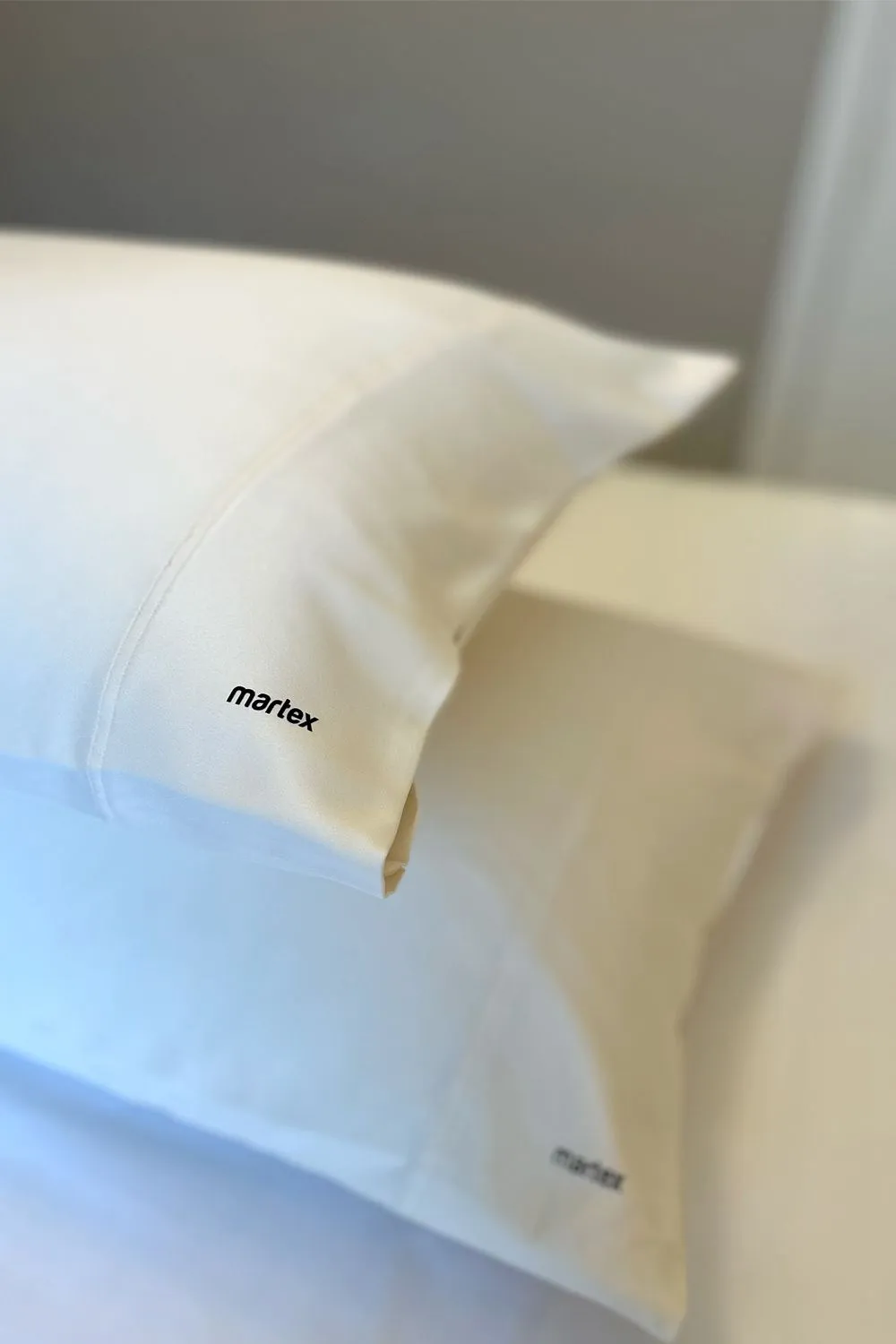 Martex Satin Travel Pillowcase Pair in Ivory 3