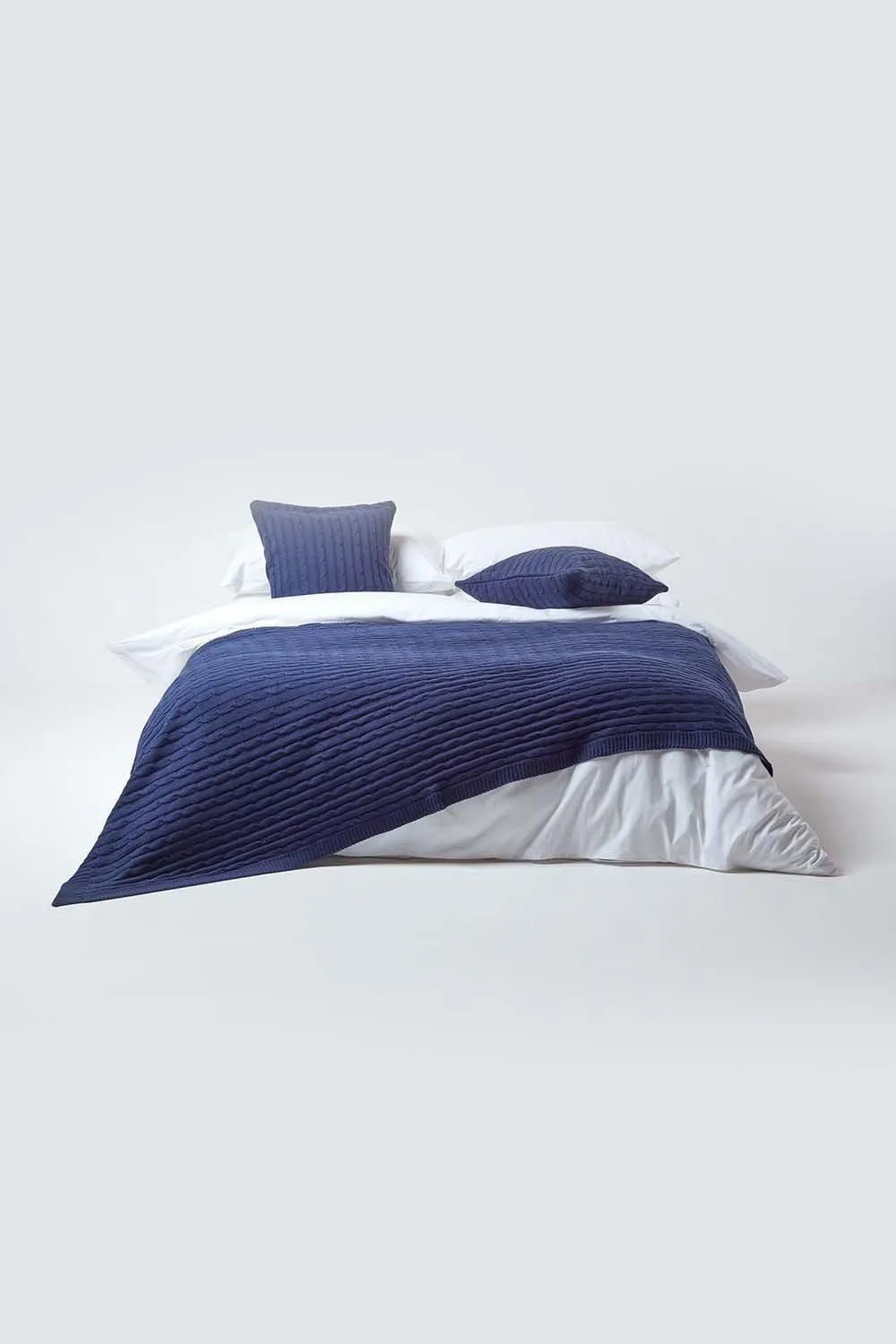 Homescapes Cotton Cable Knit Cushion Cover, 45 x 45 cm in Navy 4