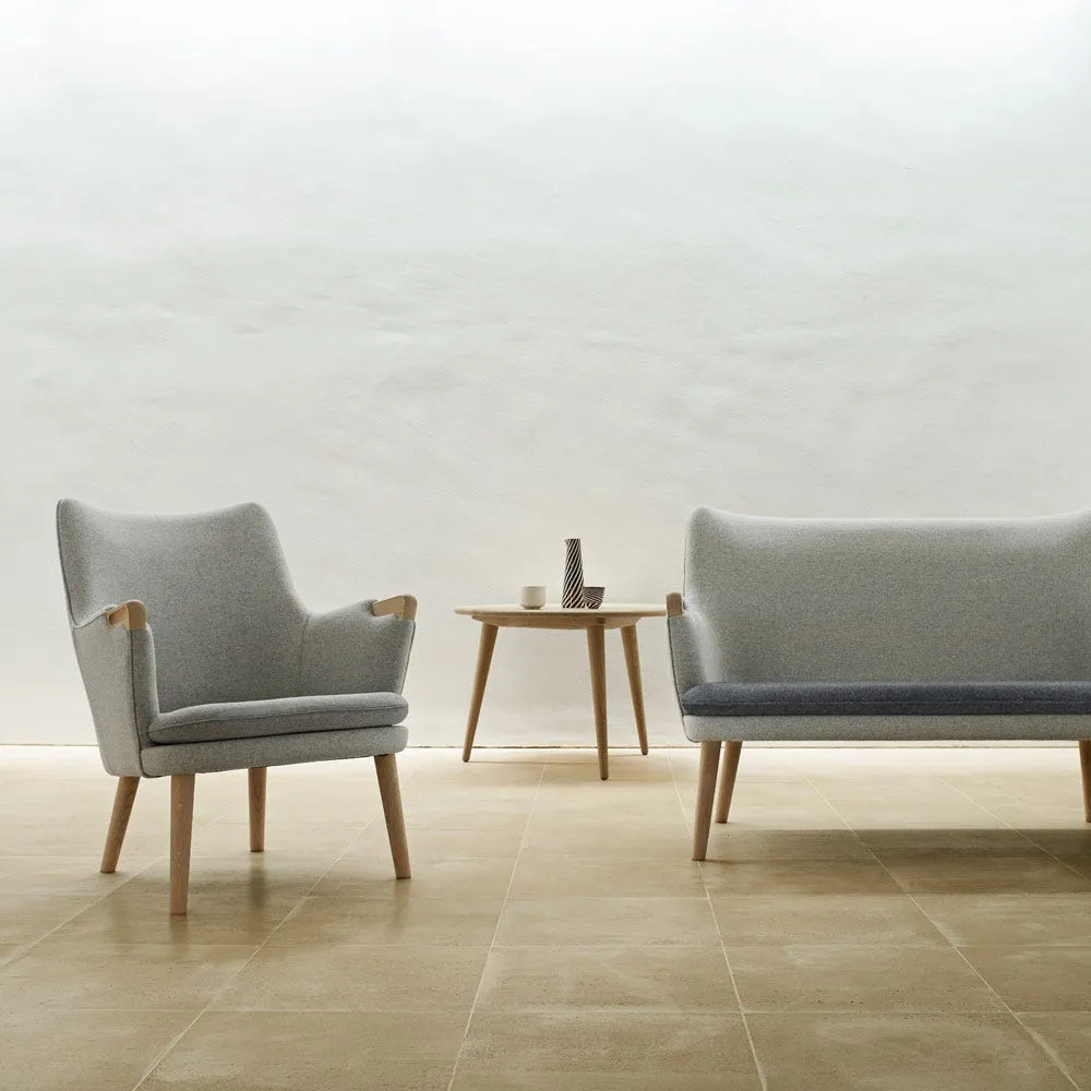Carl Hansen & Son CH71 Lounge Chair Oak Soap Shell Hallingdal 130 Cushion Hallingdal 130 4