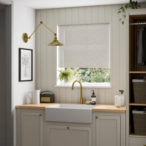 Wexford Linen Look Moisture Resistant Daylight Roller Blind 5