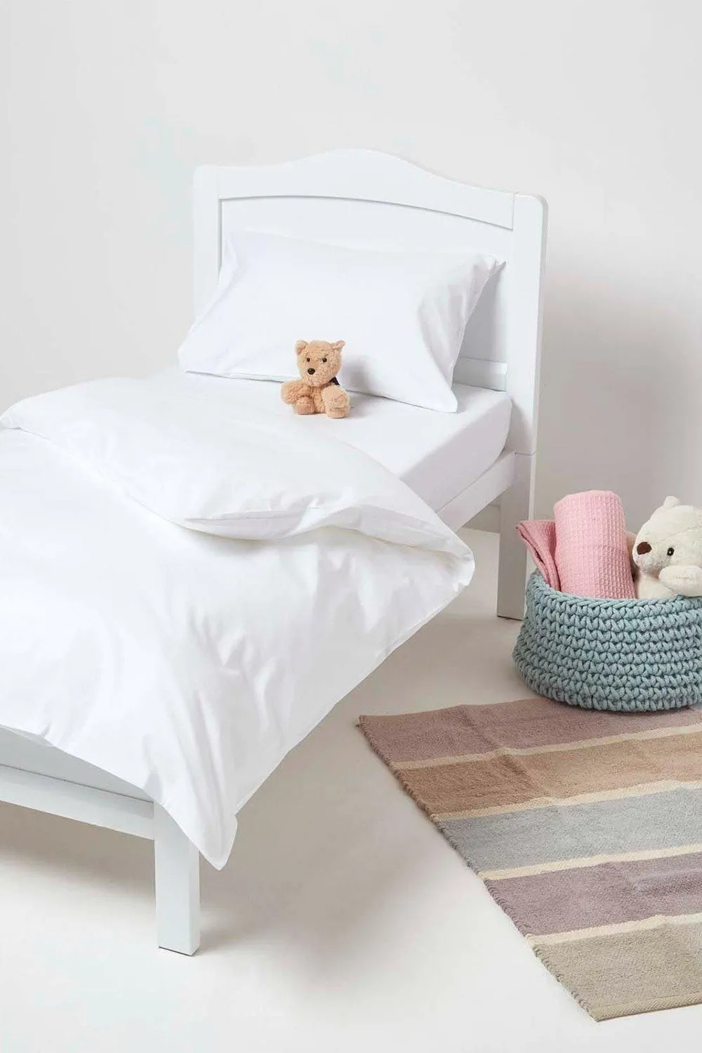 Homescapes Cotton Cot Bed Duvet Cover Set 200 Thread Count in White 2