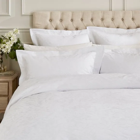 Dorma Winchester Duvet Cover and Pillowcase Set 2