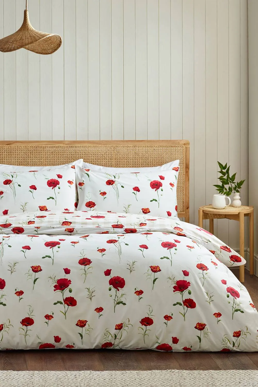 Catherine Lansfield Poppy Floral Reversible Duvet Cover Set in Red 2