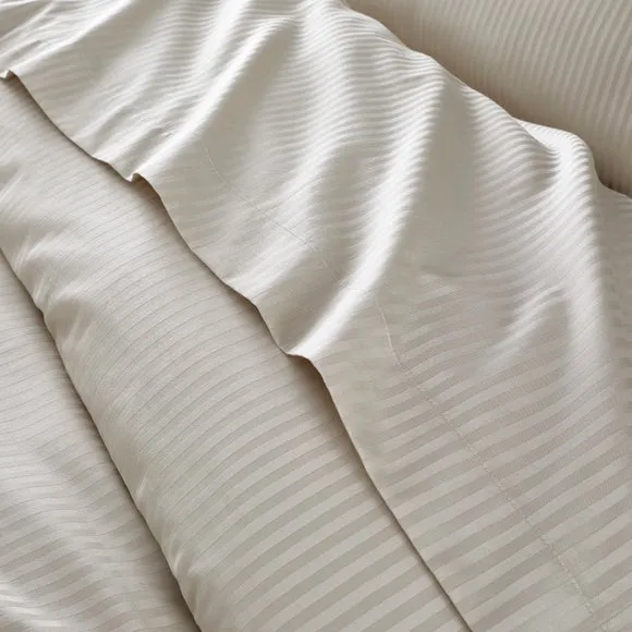Hotel Cotton Stripe 400 Thread Count Flat Sheet 1