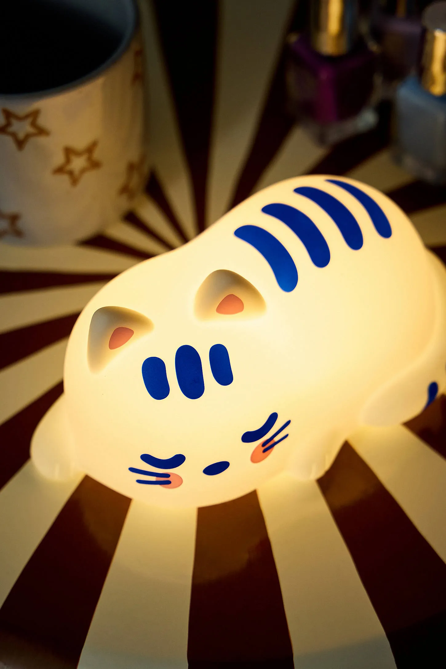 Cat Nap Lamp - White 3