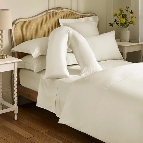Dorma Luxe Egyptian Cotton Sateen V-Shaped Pillowcase 1
