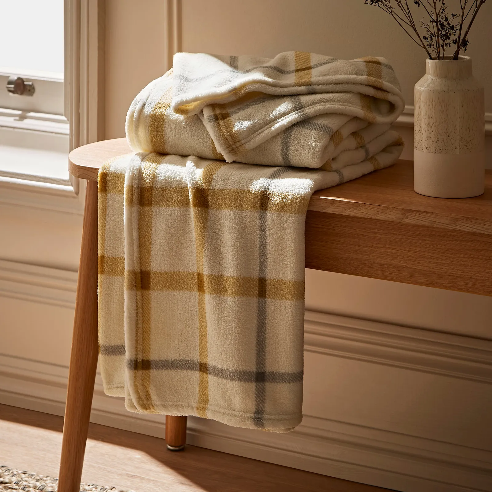 Check Fleece Throw Yellow