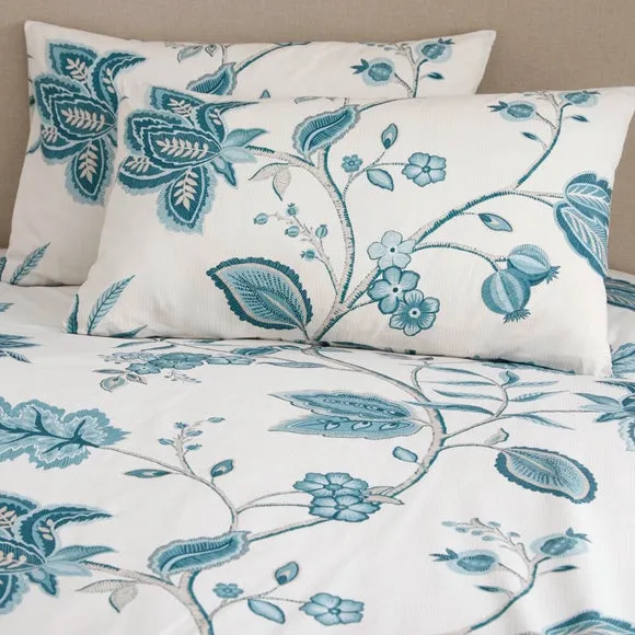Dreams n Drapes Samira Reversible Duvet Cover and Pillowcase Set 2
