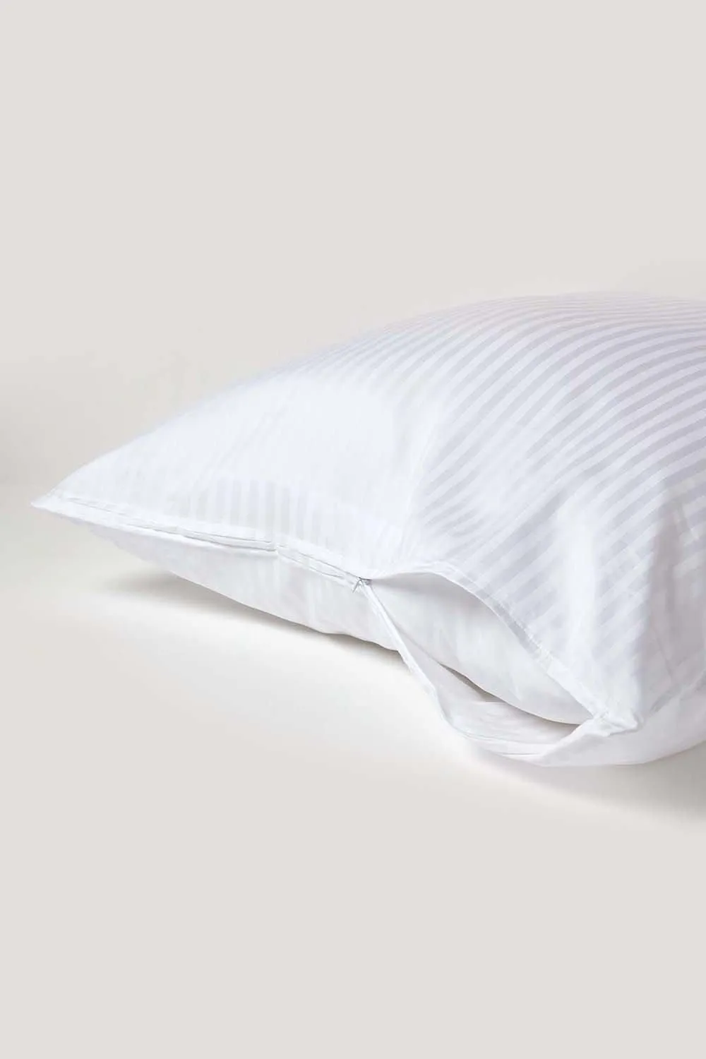 Homescapes Continental Egyptian Cotton Pillowcase 330 TC, 80 x 80 cm in White 3