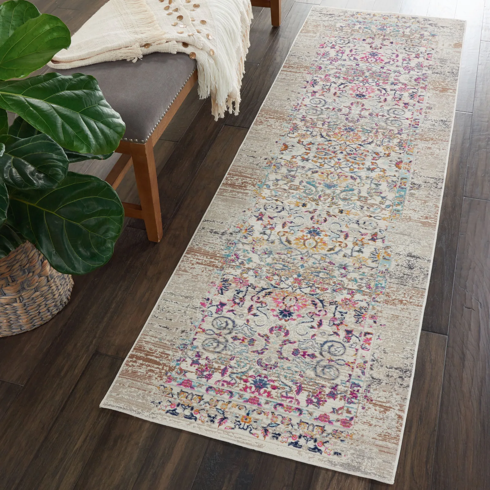 Nourison Vintage Kashan Area Rug Ivory 230 x 71 cm, Cream