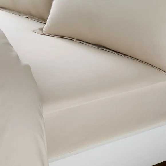Hotel Cotton Sateen 400 Thread Count Grip Fitted Sheet 1