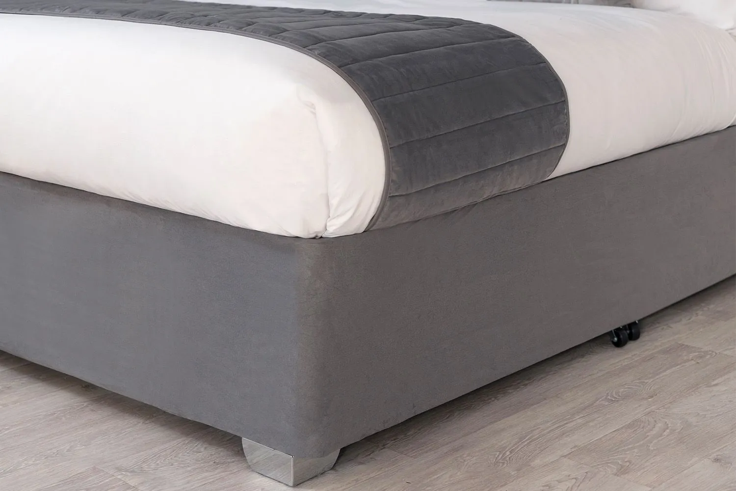Belledorm Faux Suede Deep Base Wrap in Charcoal 2