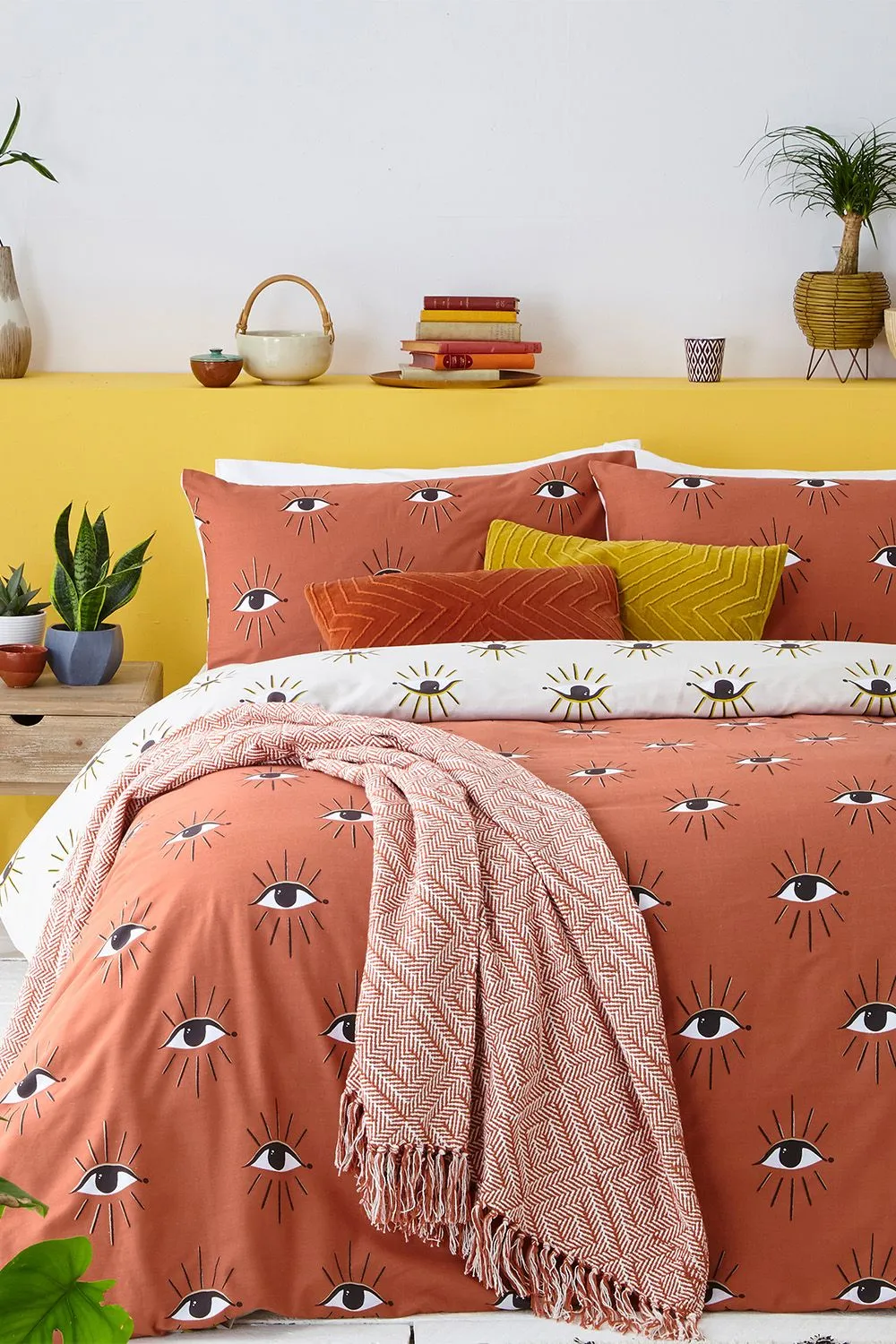 Furn Theia Abstract Eye Duvet Cover Set in Light Red