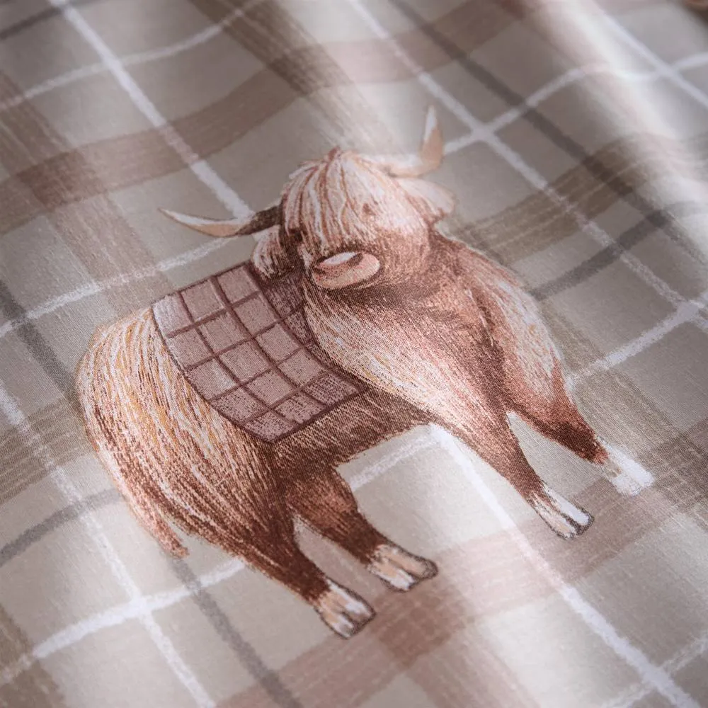 Portfolio Home Hamish Highland Cow Duvet Cover Set in Natural 2