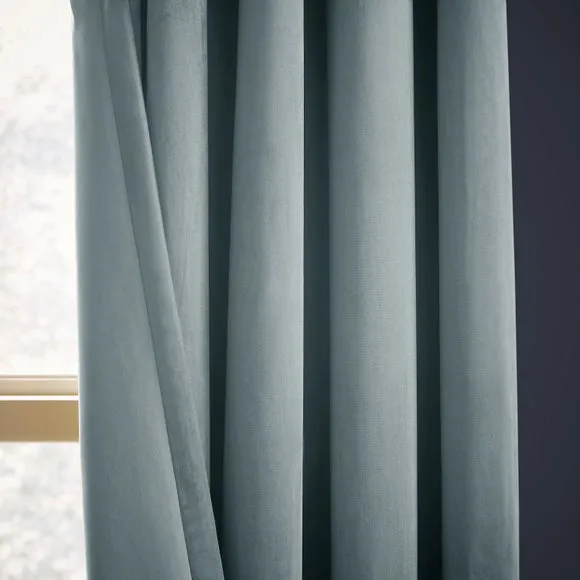 Luxe Velour Eyelet Curtains (Blackout Available) 4