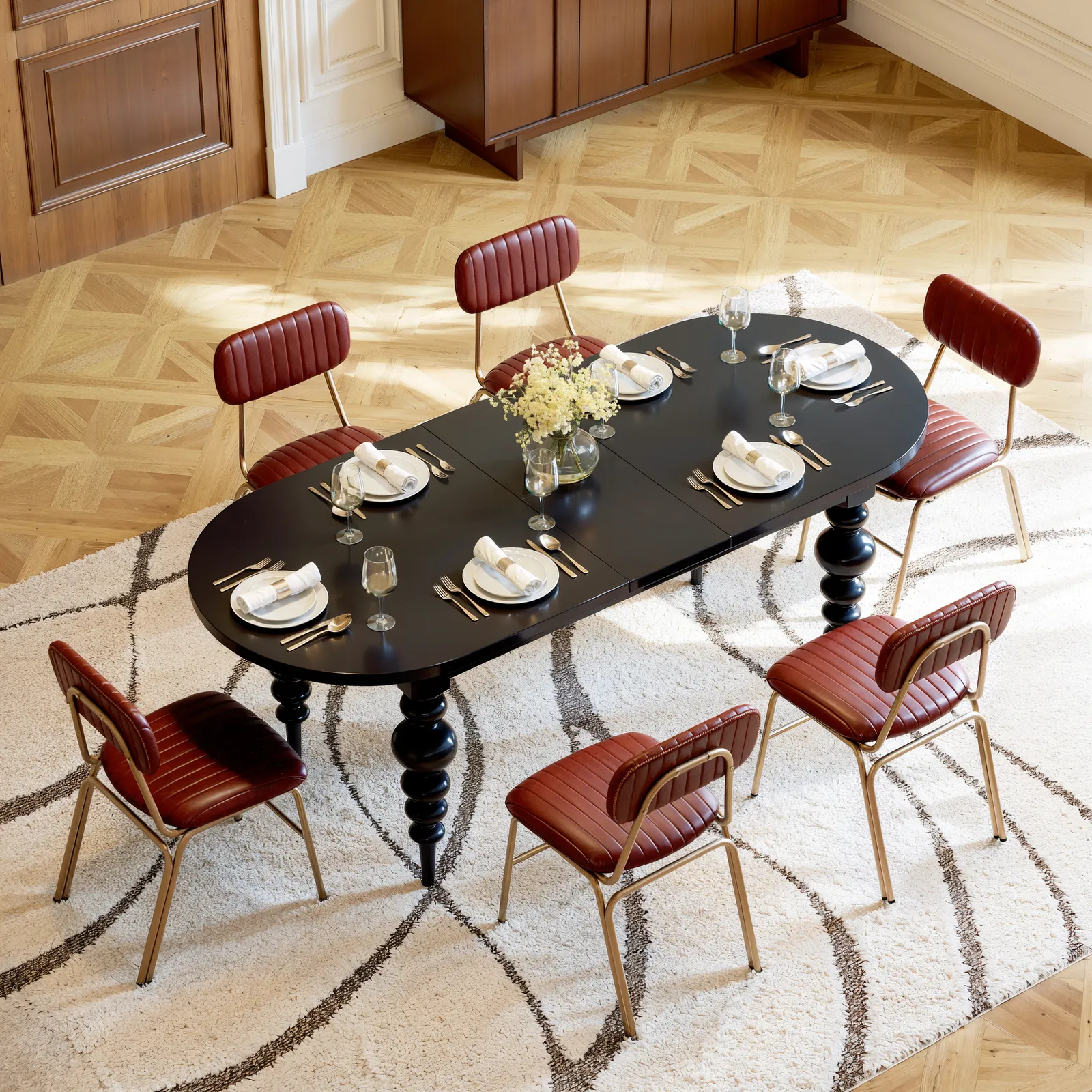 1700mm-2000mm Black Antique Dining Table Oval Extendable Table for 4-8 Person Turned Leg
