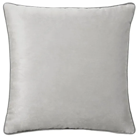 Furn. Square Cushion 2