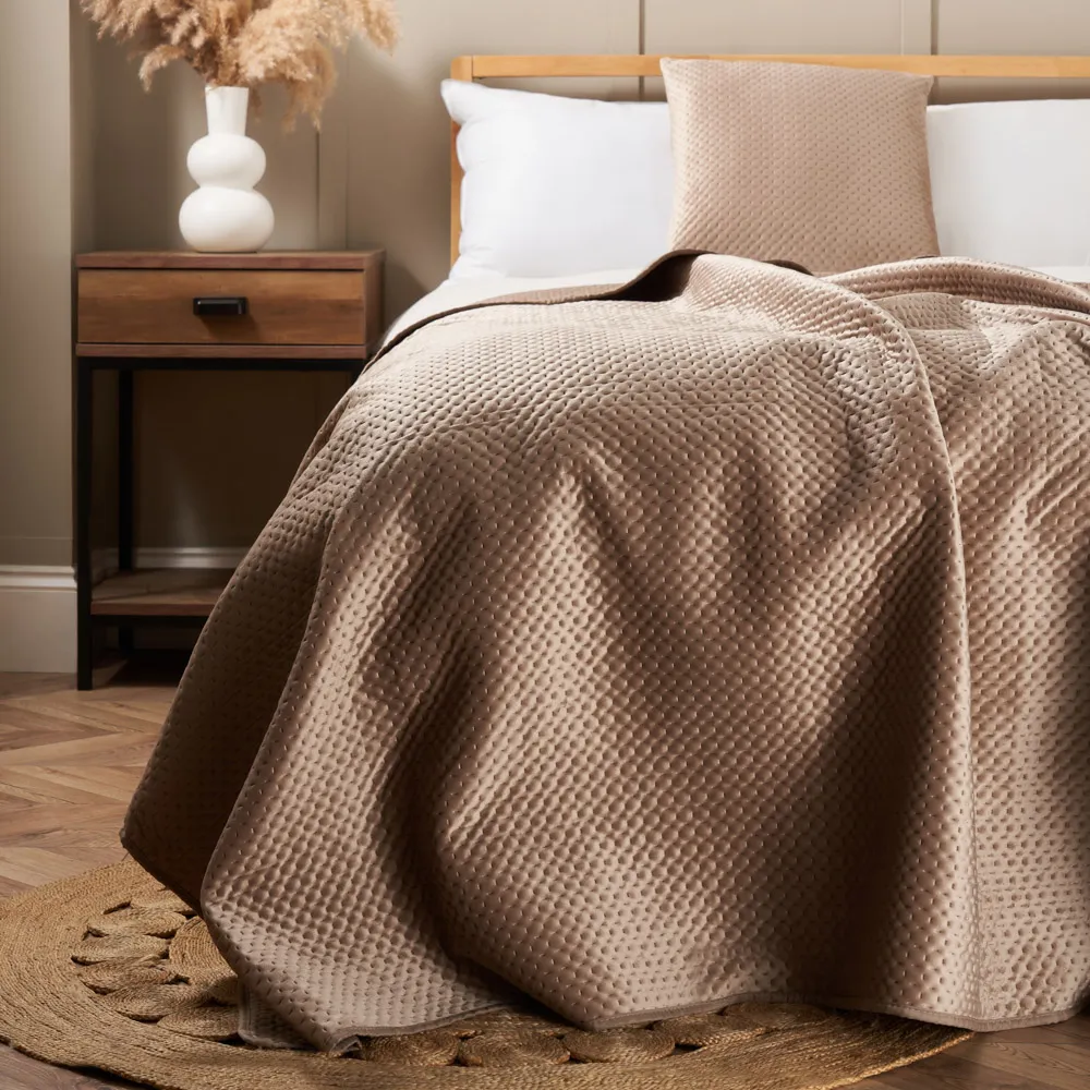 Liso Bedspread, Natural 1