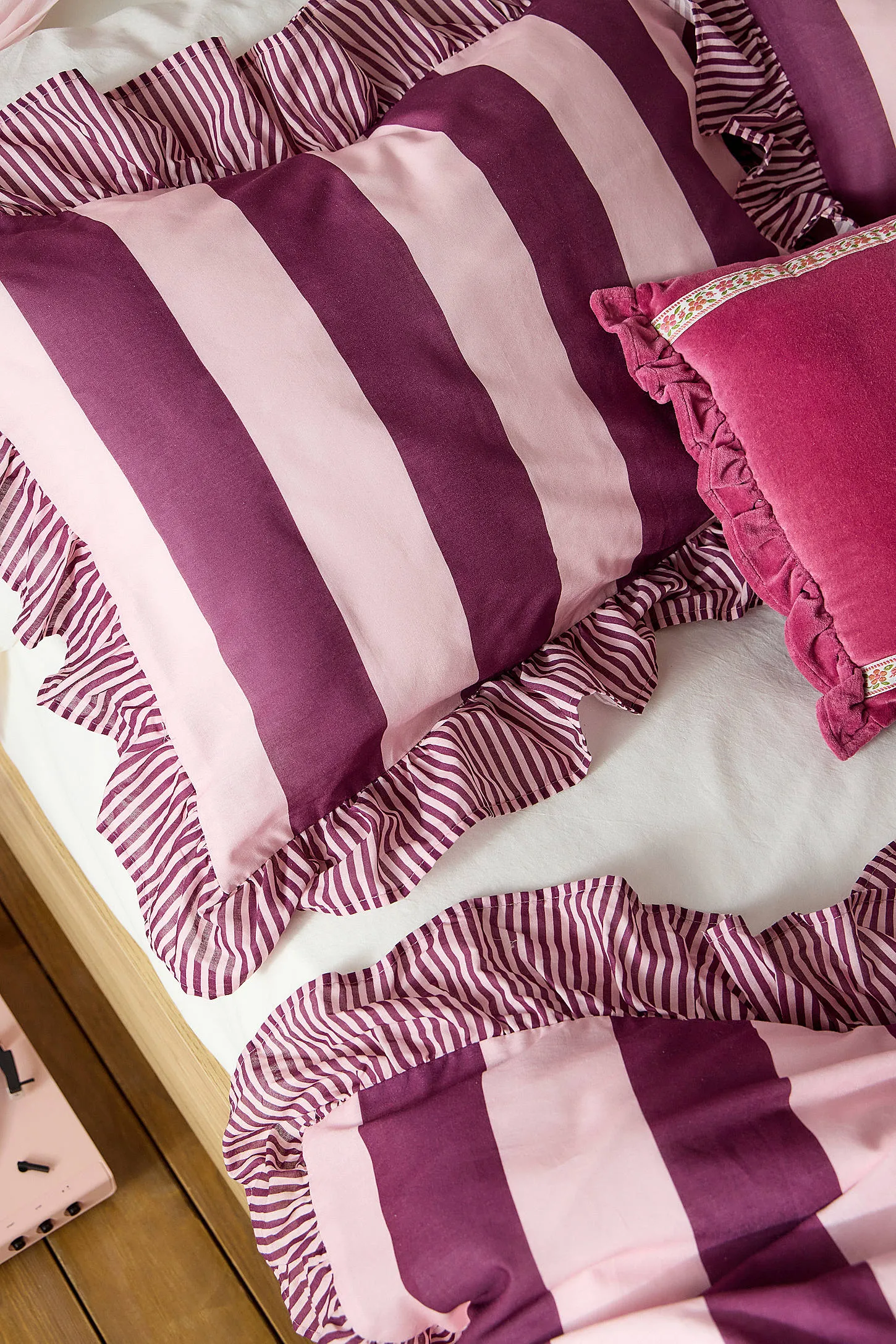Stripe Ruffle Duvet Set - Berry 3