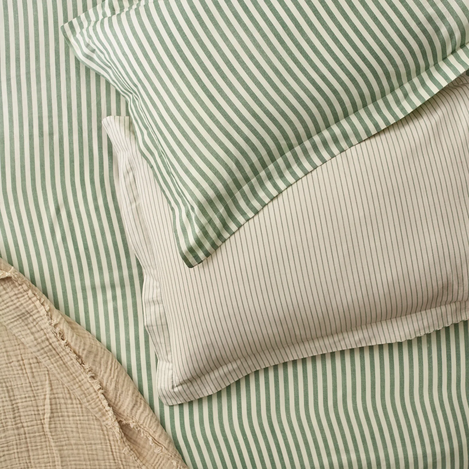 Yard Hebden Striped 100% Cotton Duvet Cover Set in Green 4
