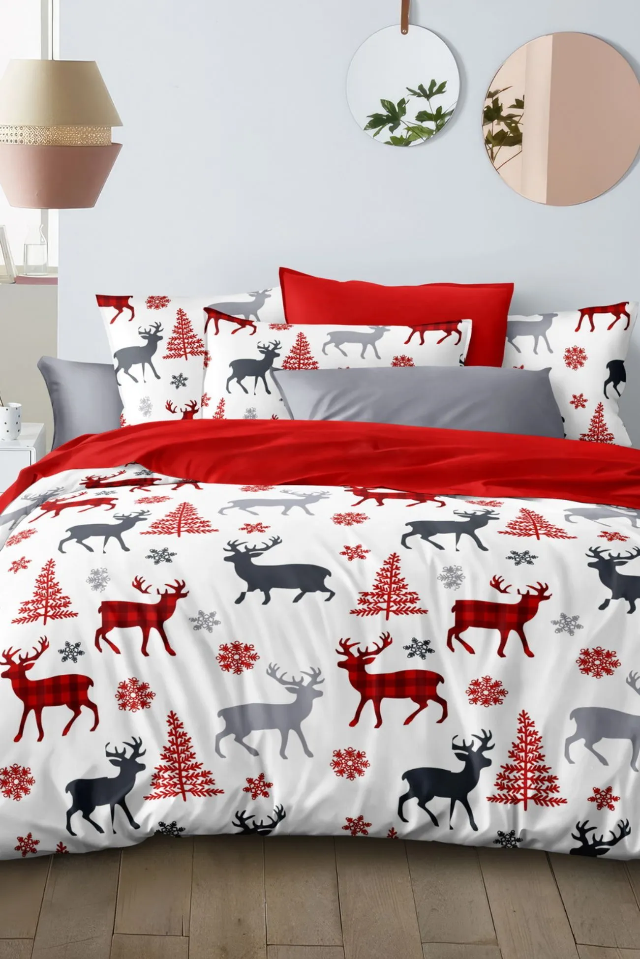 Ezysleep Reindeer Printed Duvet Set in Red