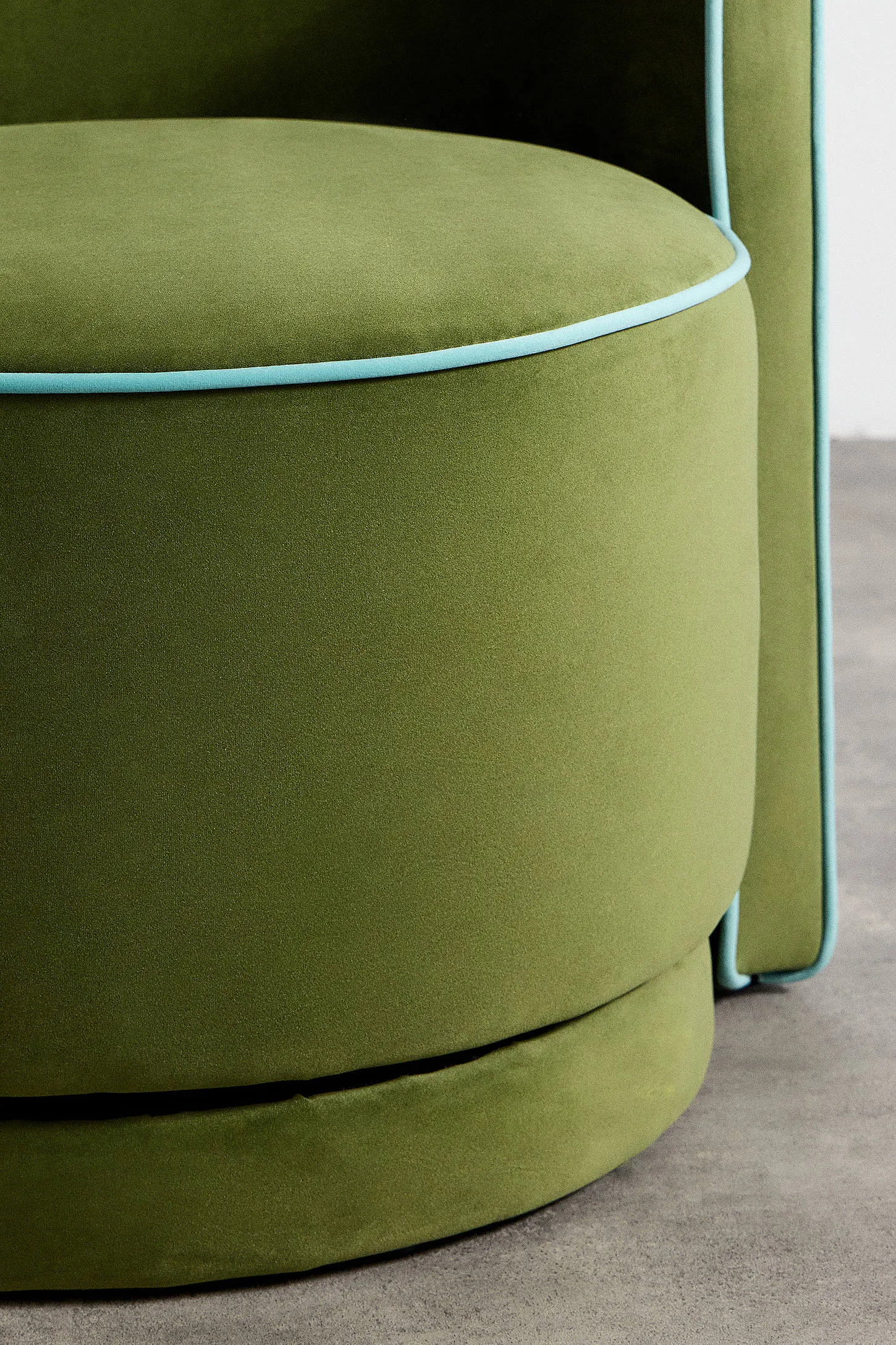 Rhea Velvet Swivel Chair - Green 5