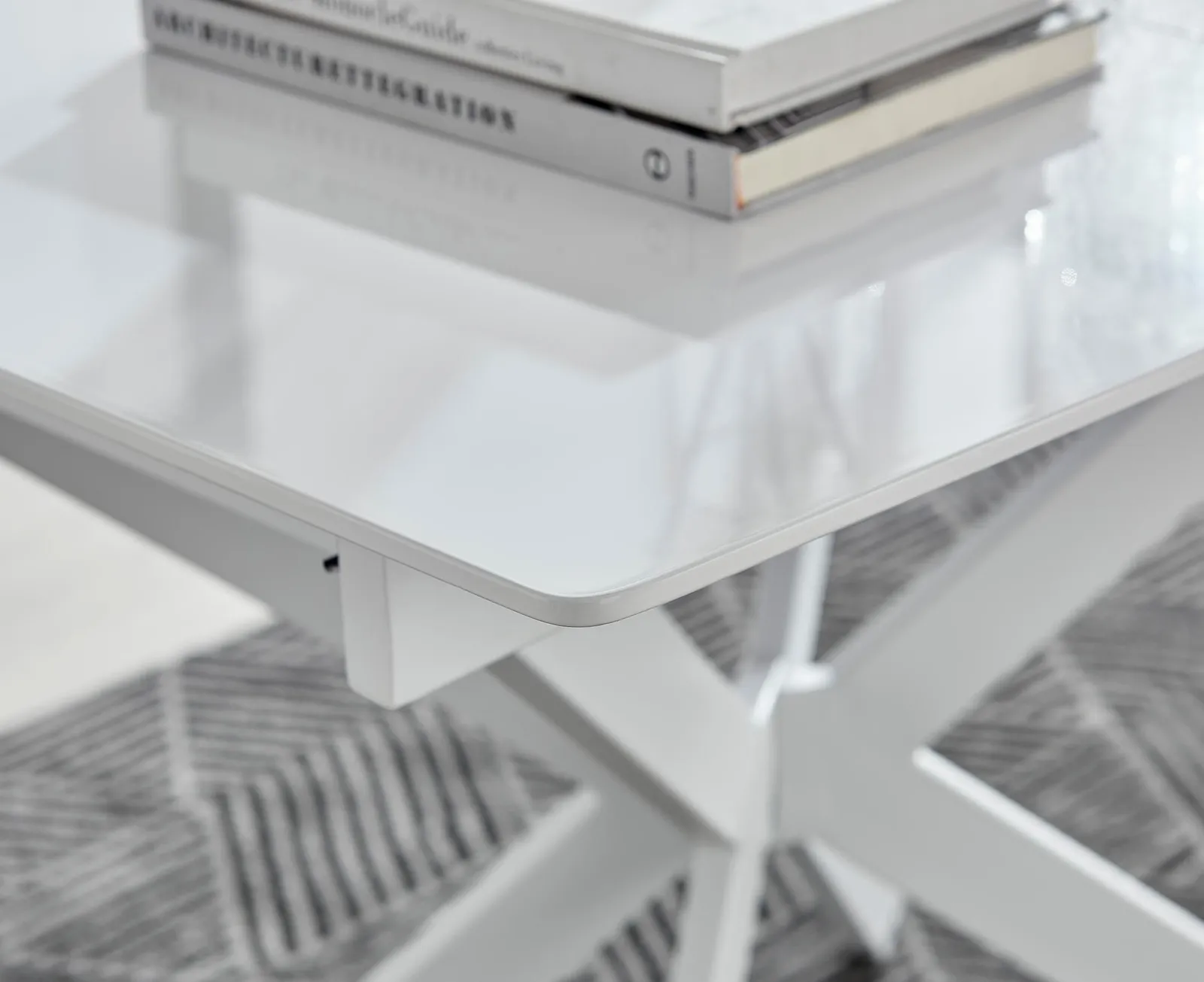 FurnitureboxUK Lira 120cm Rectangular Extending High Gloss 4-6 Seat Dining Table in White 5