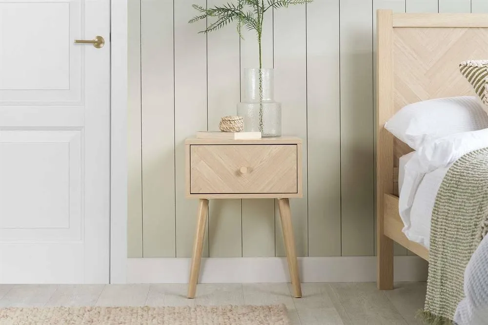 Birlea 1 Drawer Oak Brown Wooden Bedside Herringford in Light Oak 5