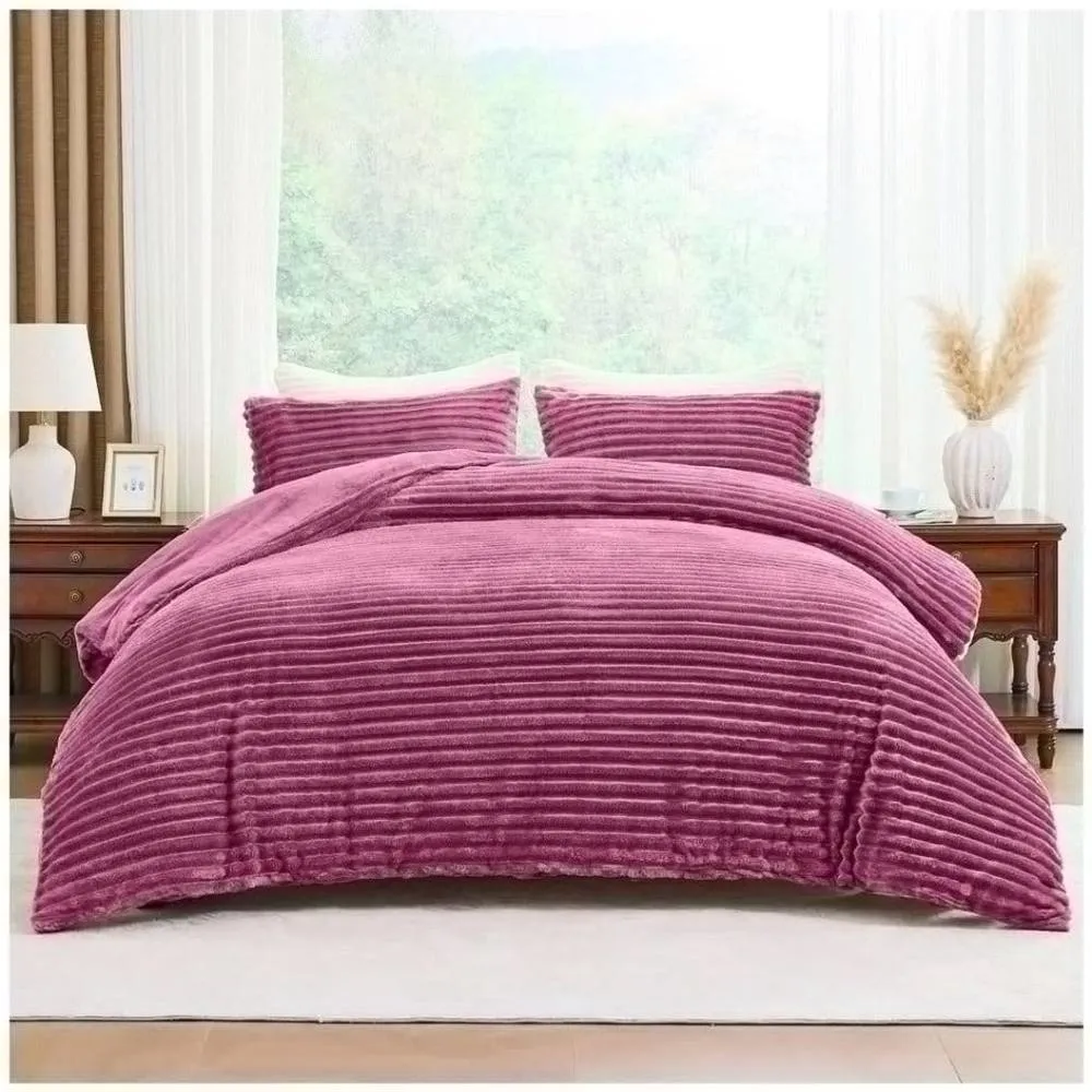 HOME LUXE INTERIOR Plush Faux Fur Chunky Ribbed Faux Fur Winter Berry Bedding Duvet Set - Double in Purple