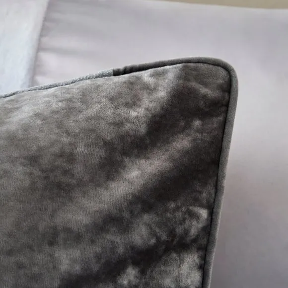 Crushed Velour Piped Pillowcase 2