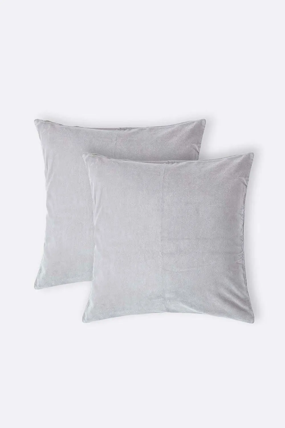 Homescapes Set of 2 Velvet Cushion Covers in Light Grey 1