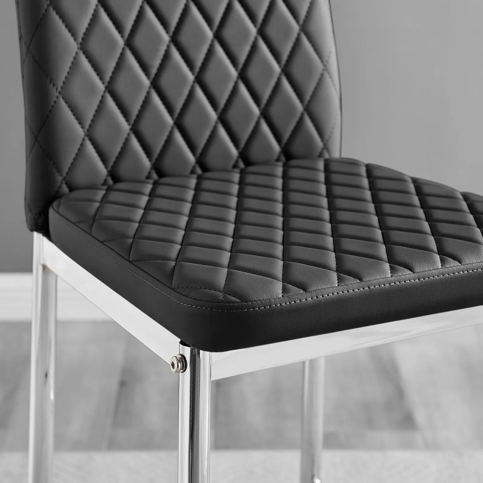 FurnitureboxUK Set of 2 Milan Hatched Faux Leather Padded Counter Stools With Silver Chrome Metal Legs in Black 3