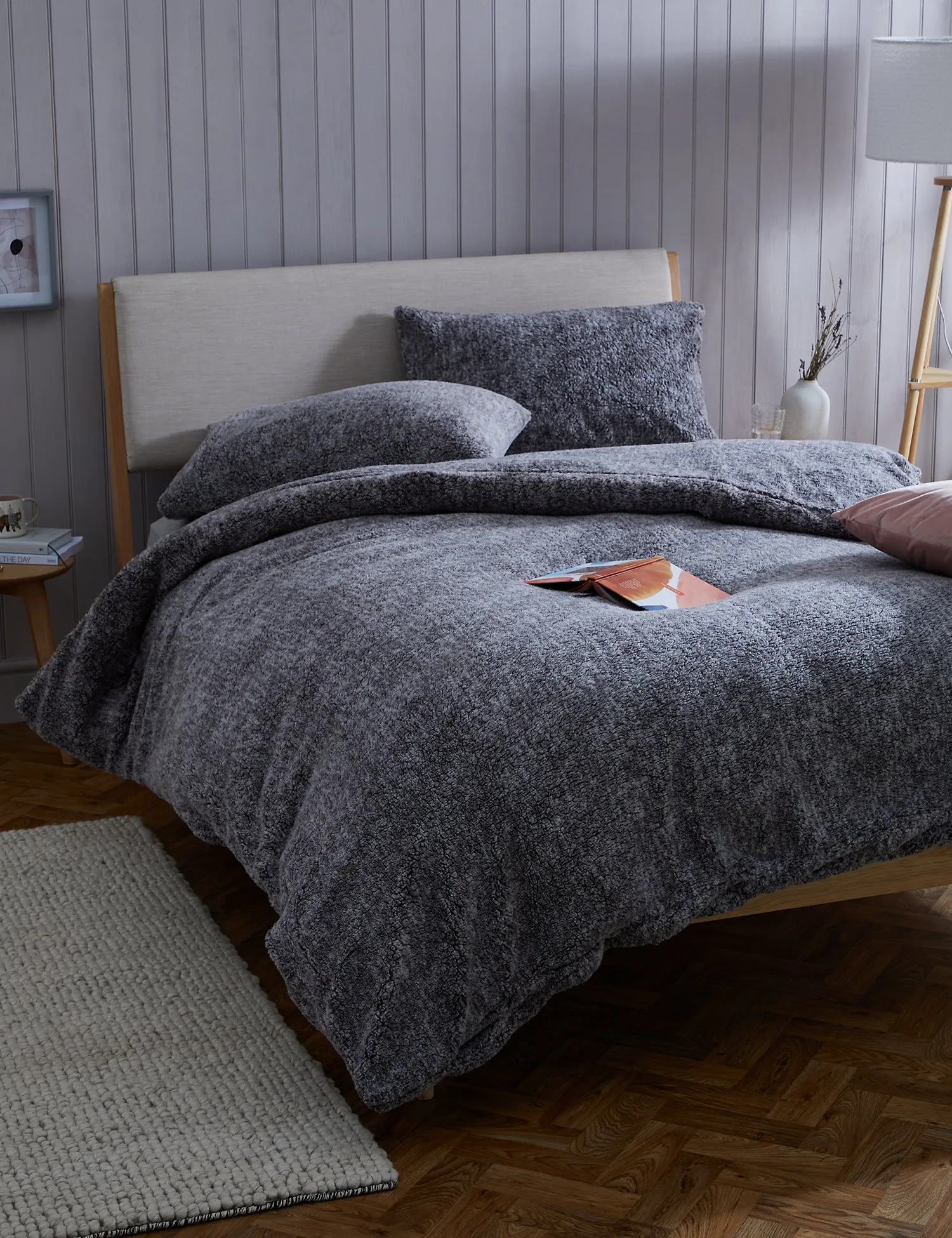 M&S Teddy Fleece Marl Bedding Set