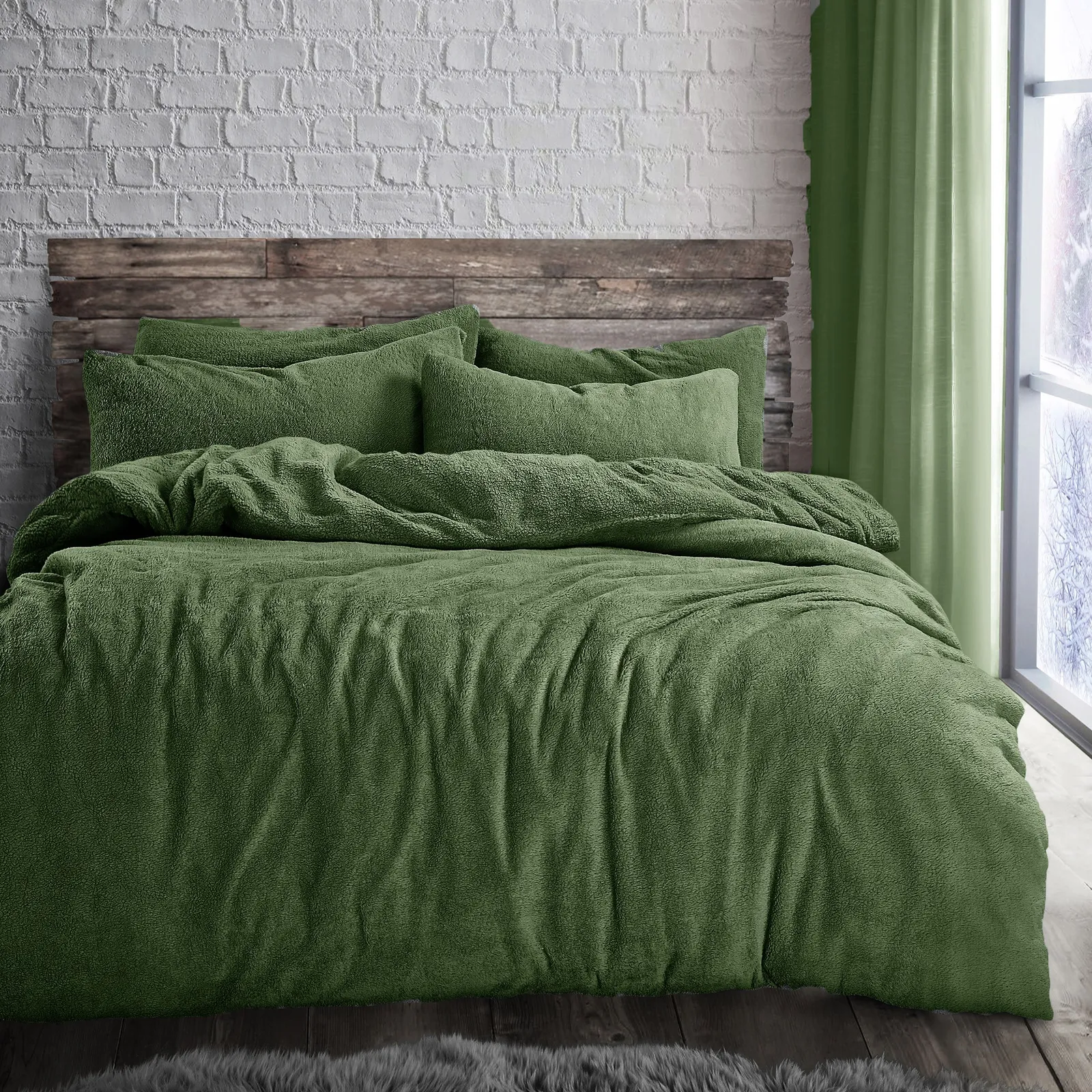 Velosso Plain Teddy Warm & Cosy Duvet Cover & Pillowcase Set in Olive