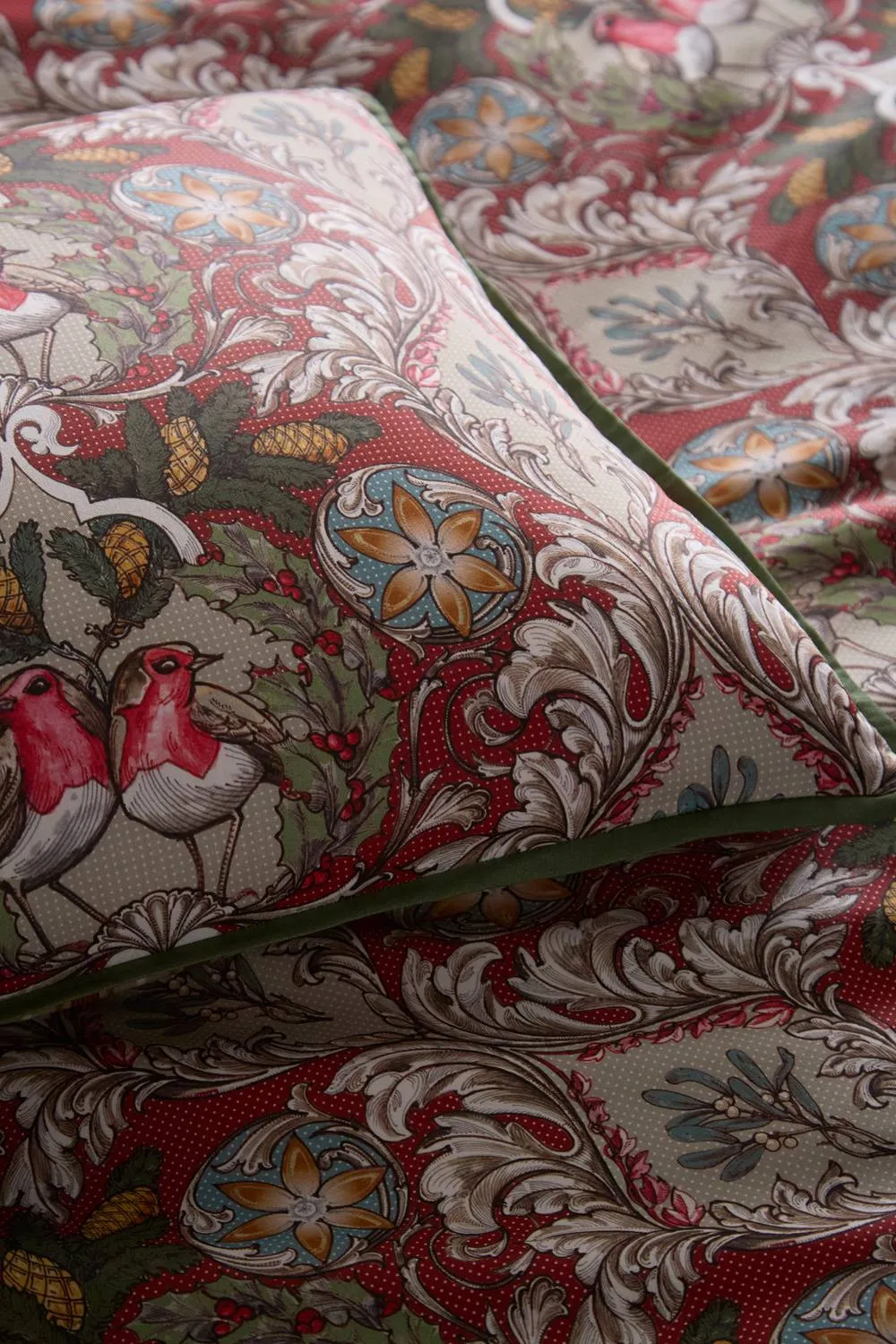 Laurence Llewelyn-Bowen 'Festive Robin' 100% Cotton Duvet Cover Set in Red 3