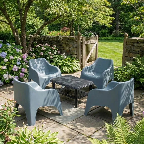 Clara Coffee Table with 4 Vernelle Relax Chairs