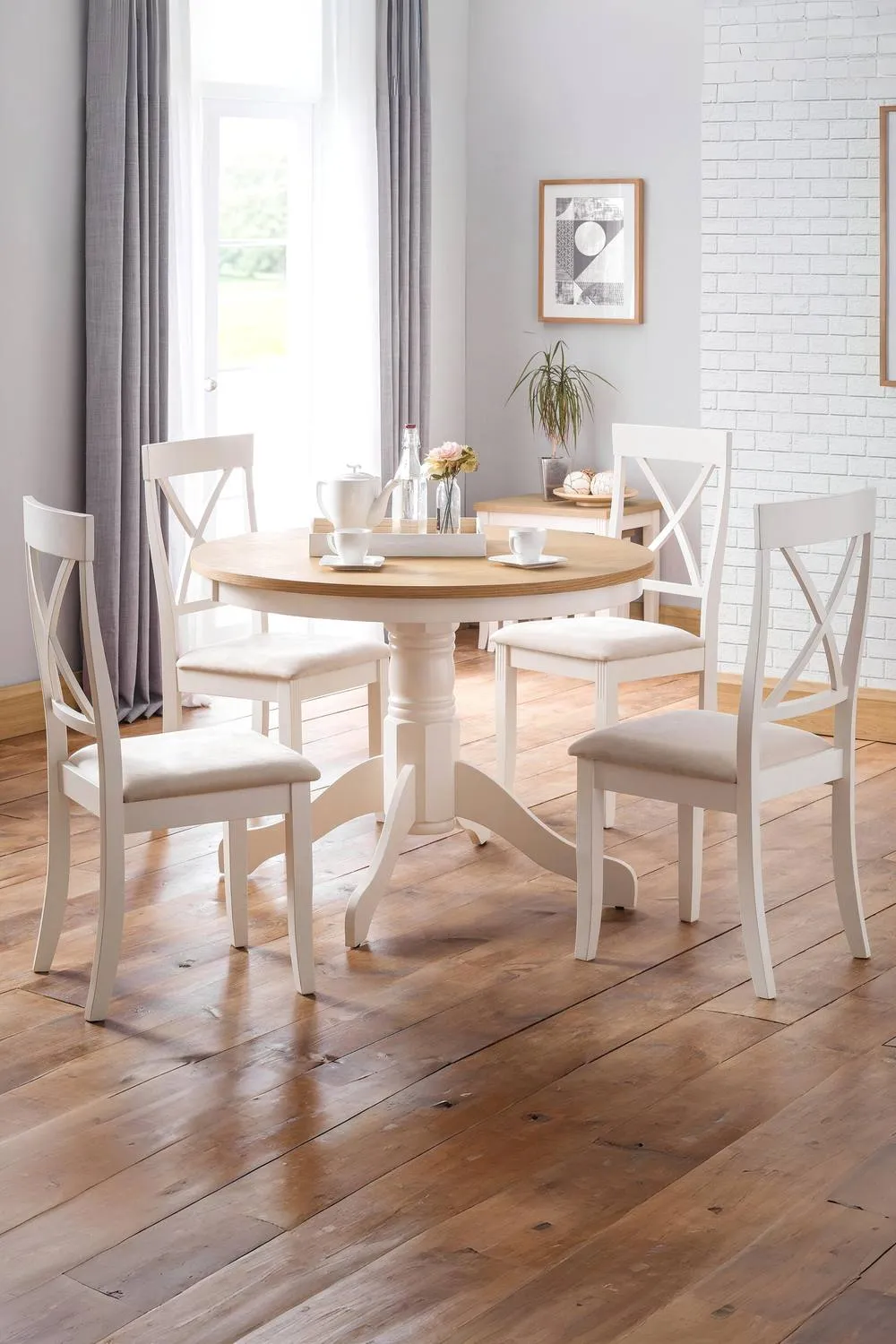 Julian Bowen Davenport Round Pedestal 4 Seater Dining Table in Ivory 2