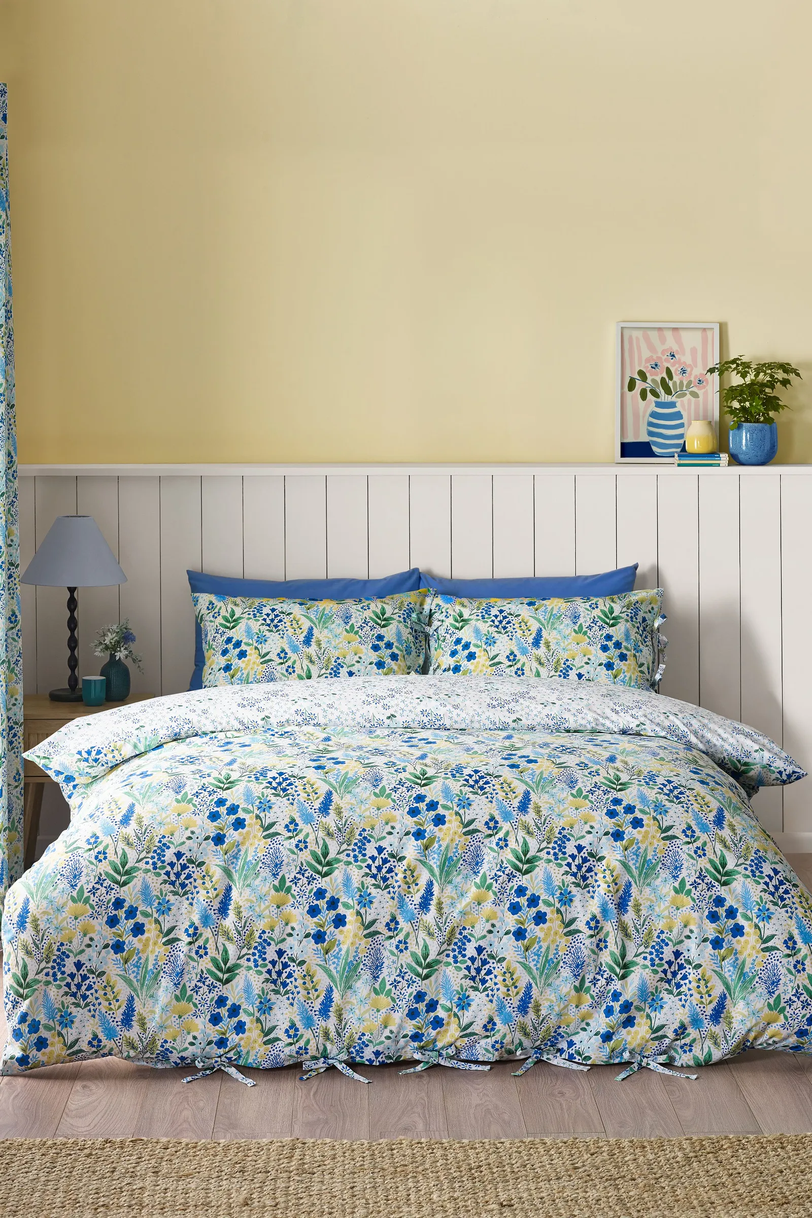 Catherine Lansfield 'Tilly Floral' Reversible Duvet Cover Set in Blue