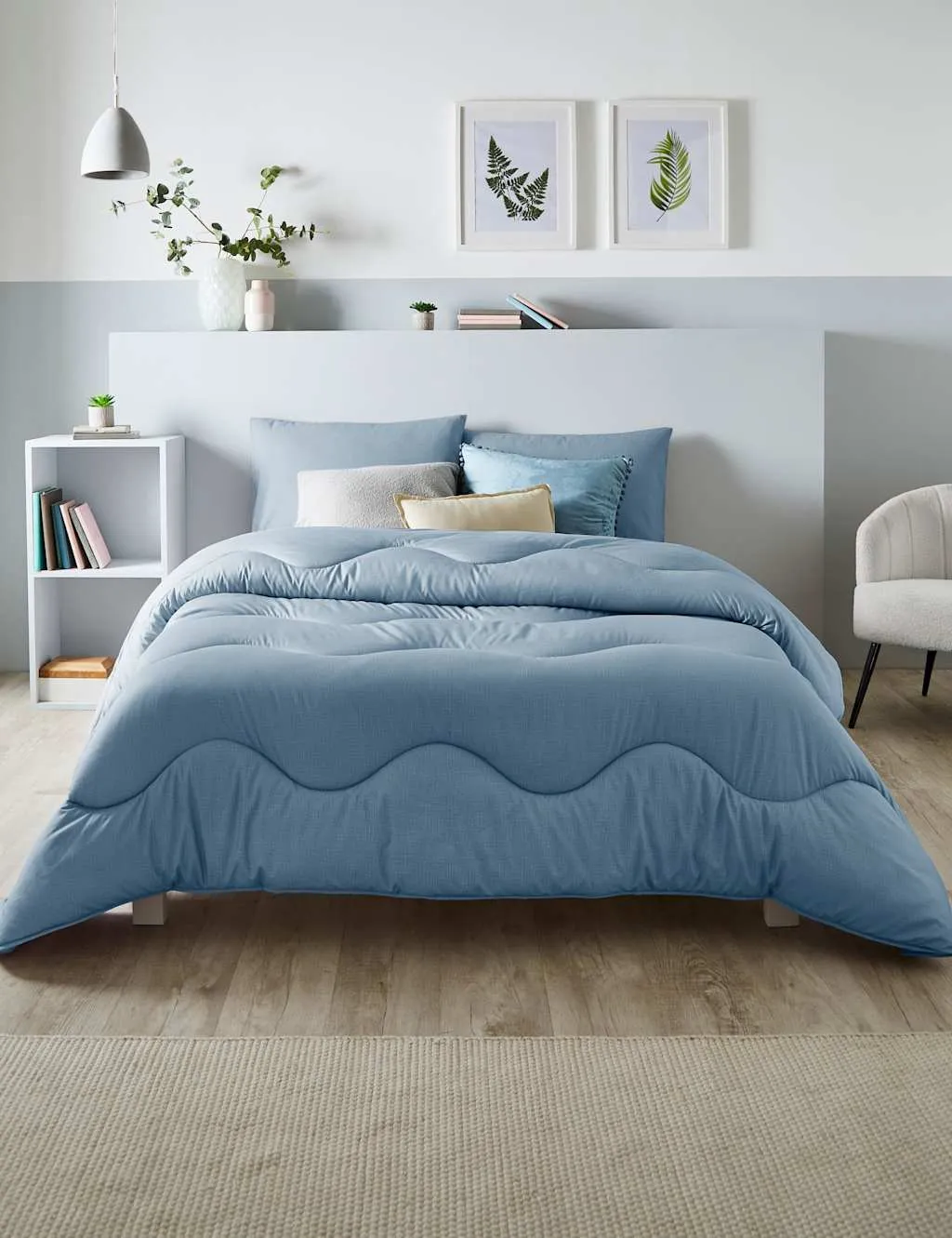 Night Lark 10.5 Tog Coverless Duvet Light Blue