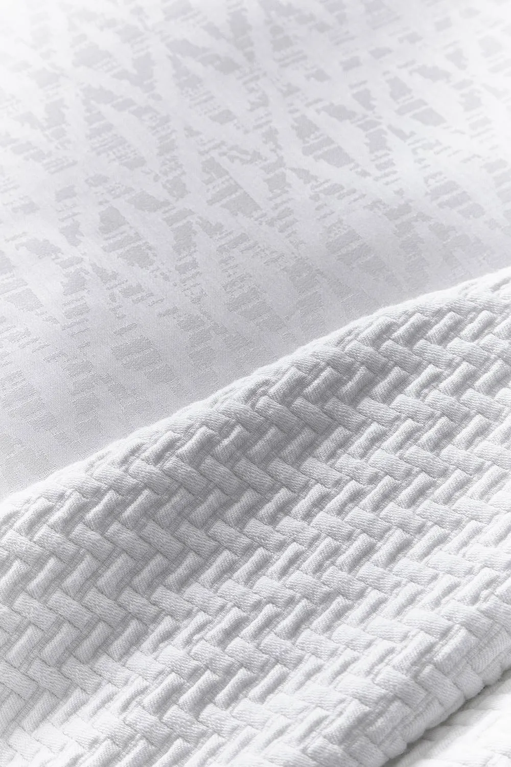 1951 'Kham' Cotton Duvet Cover in White 3