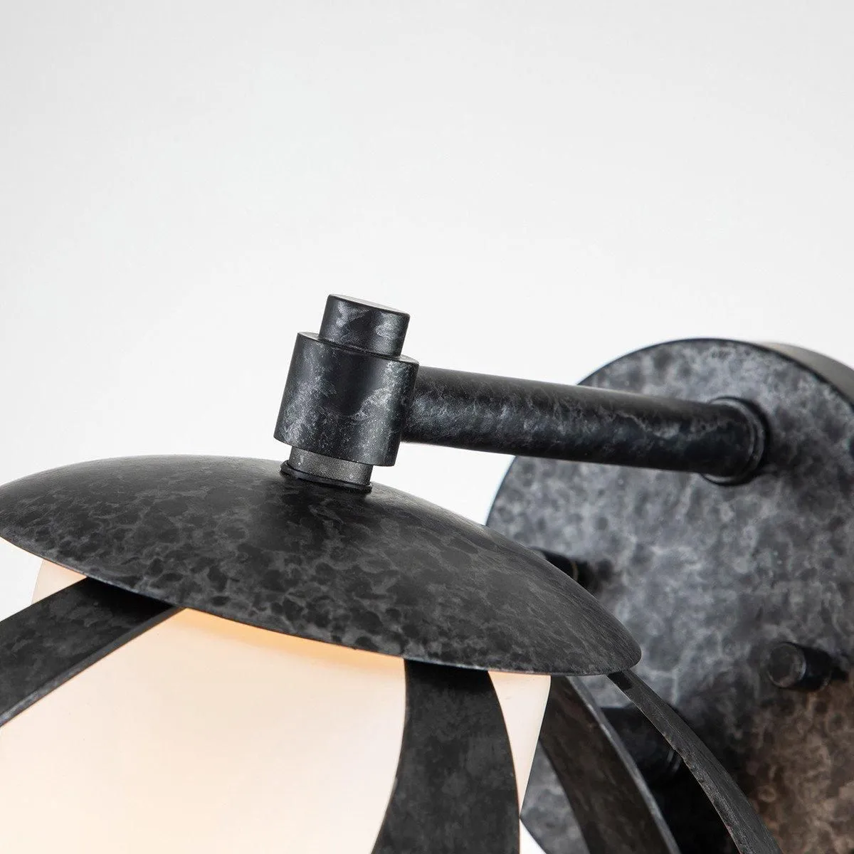 Netlighting Quoizel Blacksmith Wall Lamp Old Black IP44 2