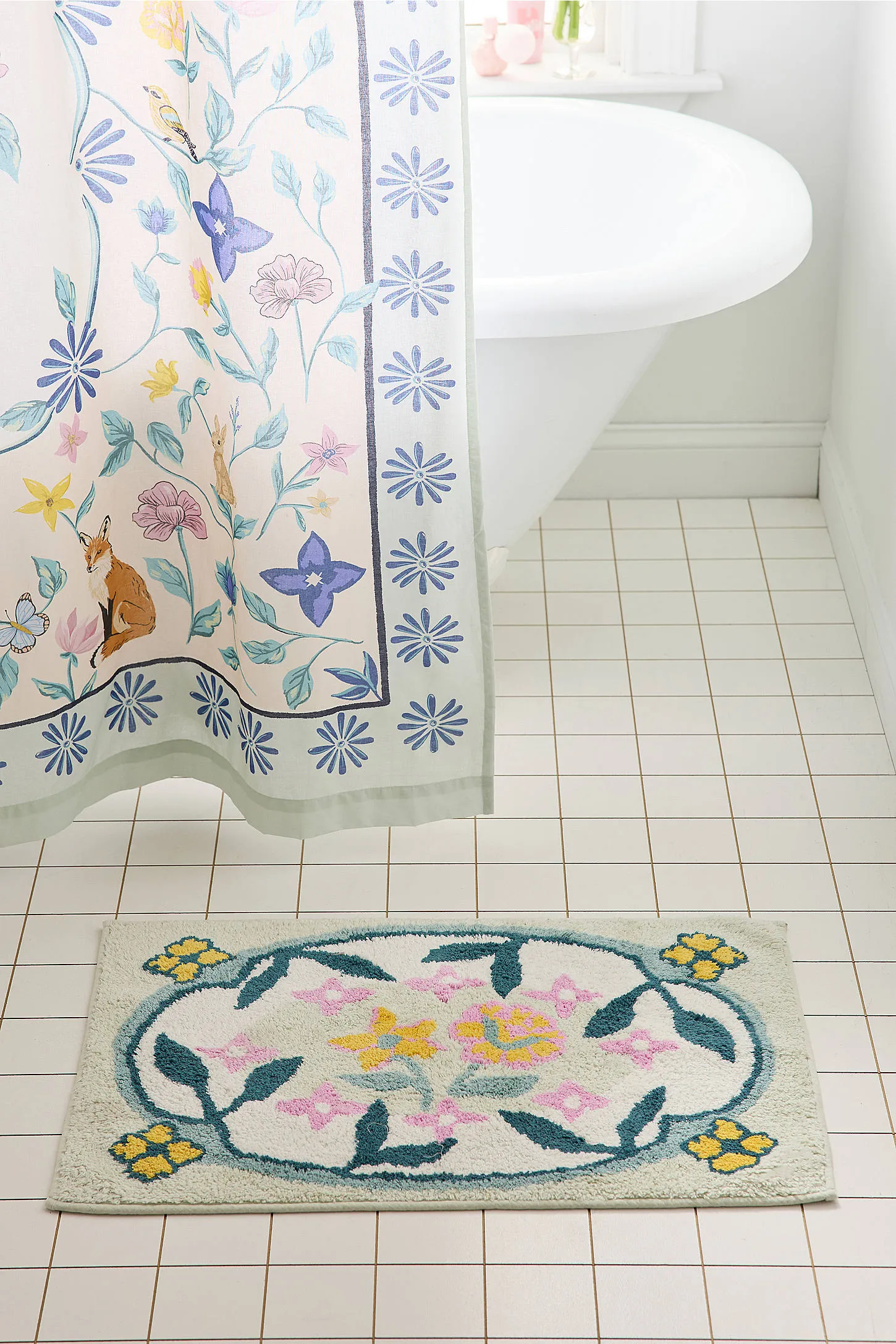 Xenia Floral Bath Mat - Light Blue